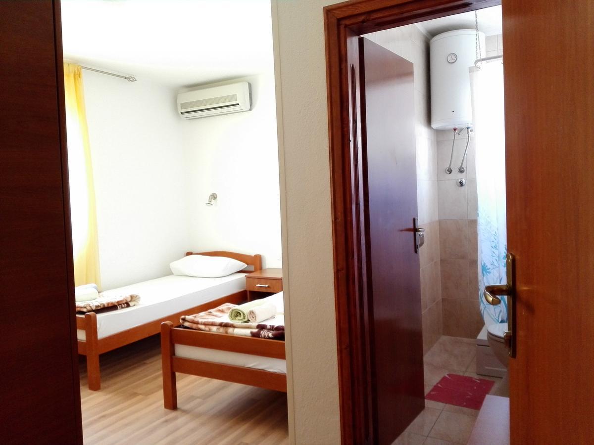 Pansion Crnjac Međugorje Extérieur photo